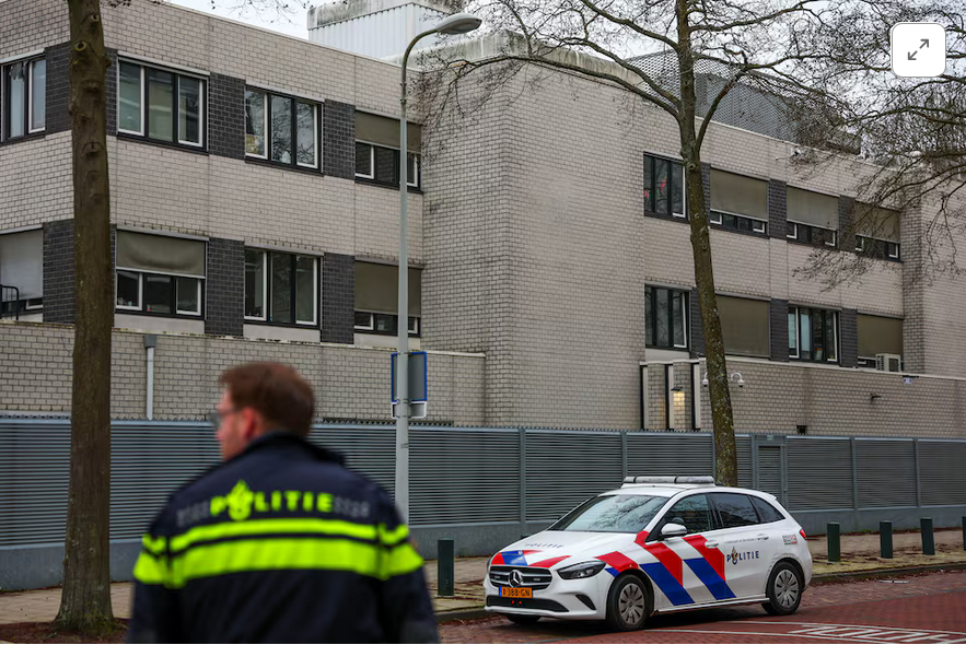 Screenshot 2026 03 14 at 10 37 23 Explosion lightly damages Jewish school in Amsterdam Reuters