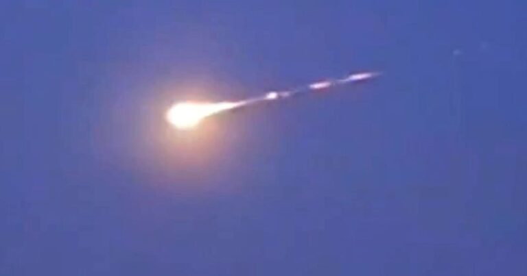 B38f2c7d 253b 3a21 b8ef 19a068285ded